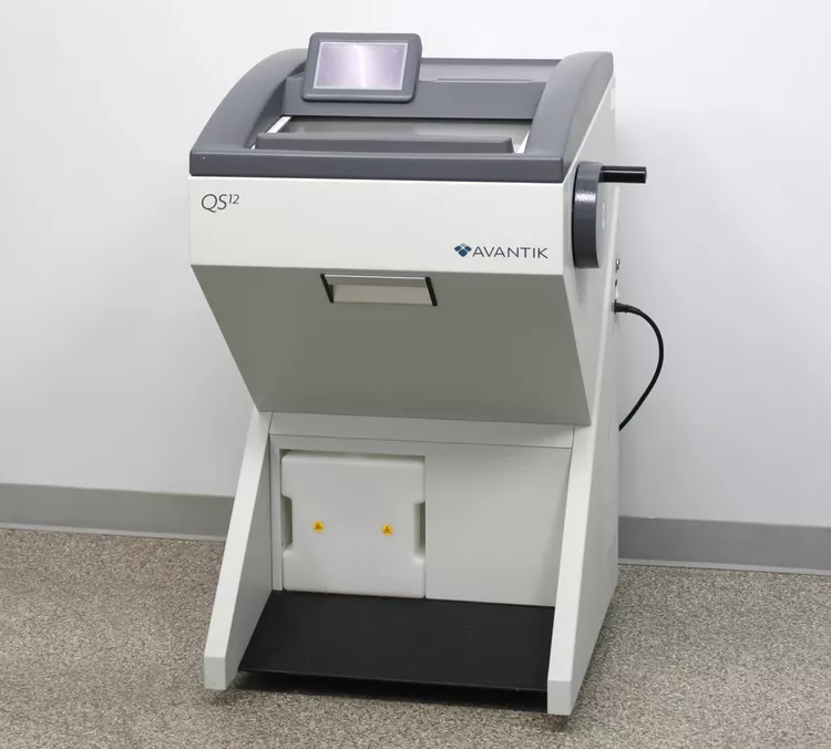 Avantik QS12 Cryostat Microtome