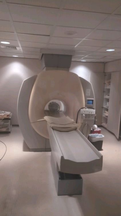 Philips Intera 1.5 MRI