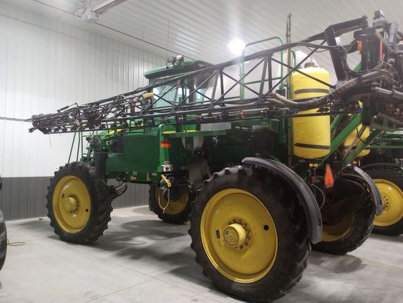 John Deere 4830 Self-Propelled Sprayers