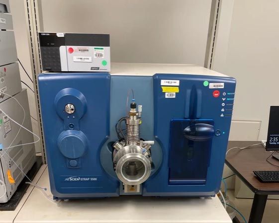 Sciex, Shimadzu API 5500 Qtrap with Prominence LC