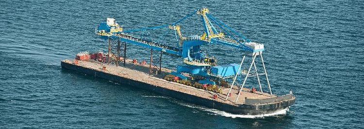 400ft 12,000 DWT Deck-Crane Barge