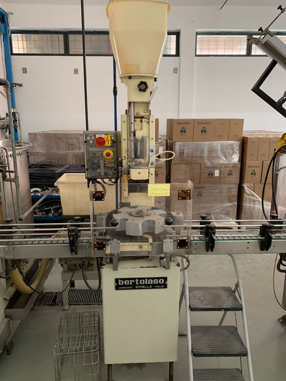 Bertolaso GLORIA 106 SINGLE-HEAD CORKER