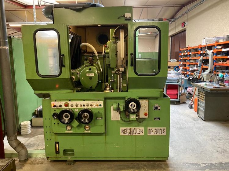 Reishauer RZ300E 1900 U/min Gear Grindeing Machine