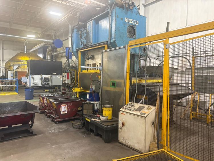 Minster E2 300 84-48 300 tons