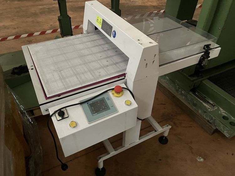 JEM  Samples cutting machine