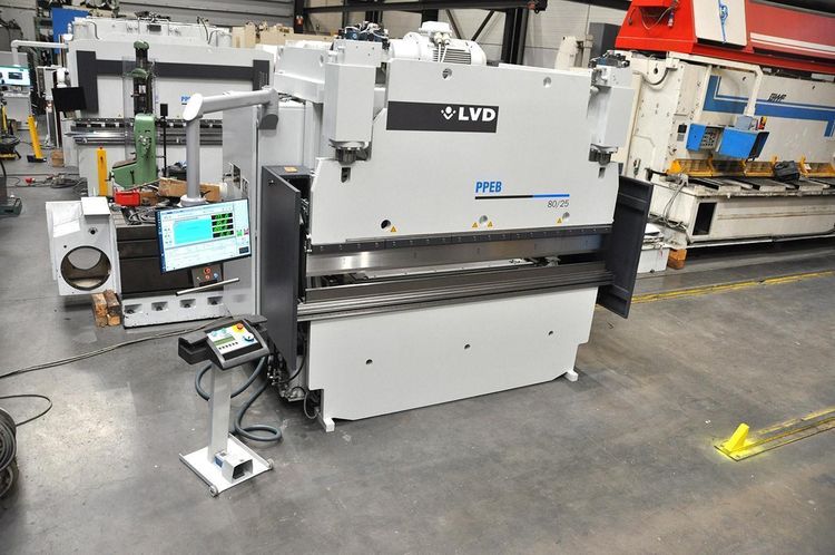 LVD PPEB 80 ton x 2500 mm CNC