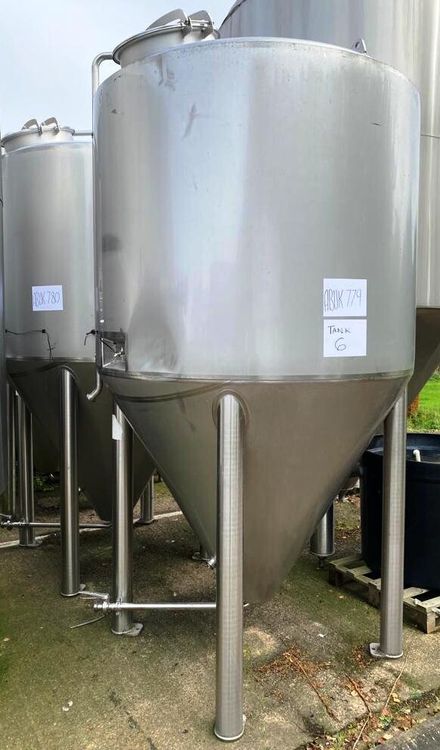 Vertical Cylindrical Conical Bottomed Fermenter