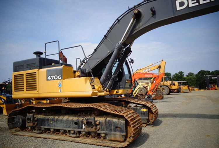 John Deere 470G LC Excavator