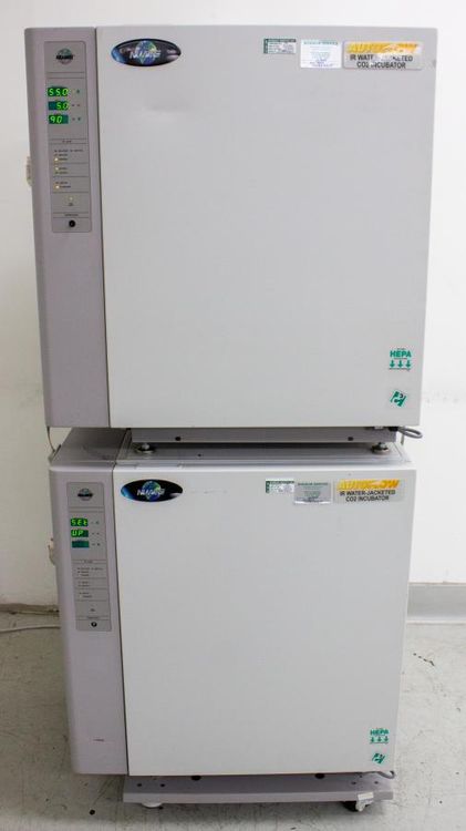 NuAire NU-4850 US Autoflow Water-Jacketed Dual Stack CO2 Incubator