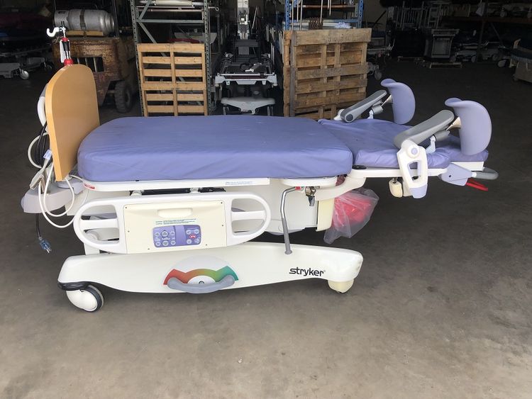 Stryker LD304 Birthing Bed