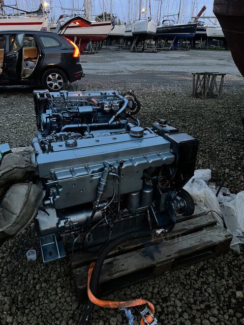 Perkins sabre m225ti 24v Diesel Marine Engine