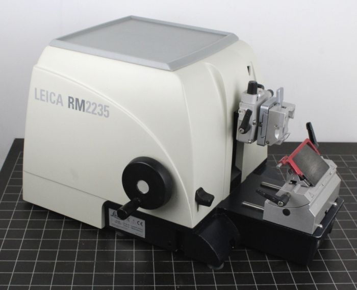 Leica RM2235 Manual Rotary Microtome