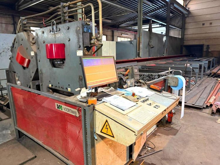 Voortman V550A 220 tons