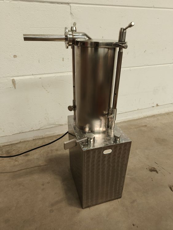 Debotec E-20, Filler