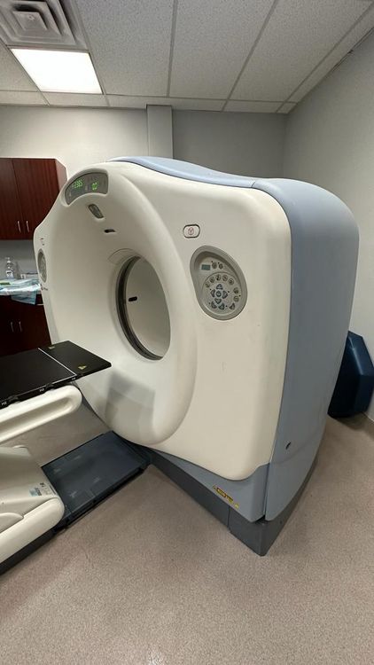 GE LightSpeed 8 Slice CT Scanner Goldseal