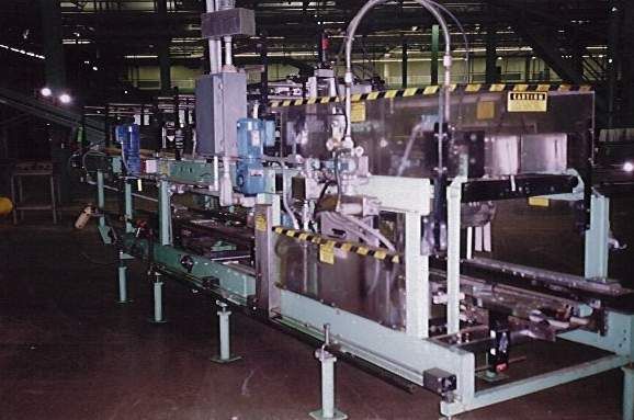 Hartness 850  Double head case packer