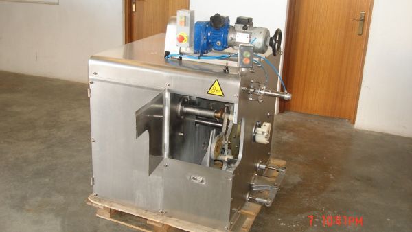 Famaco Macomur Artichoke Peeler