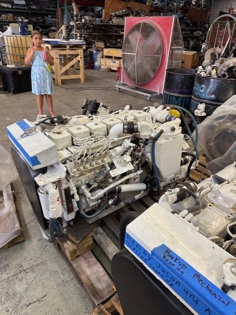 2 Cummins 6BTA 315 HP