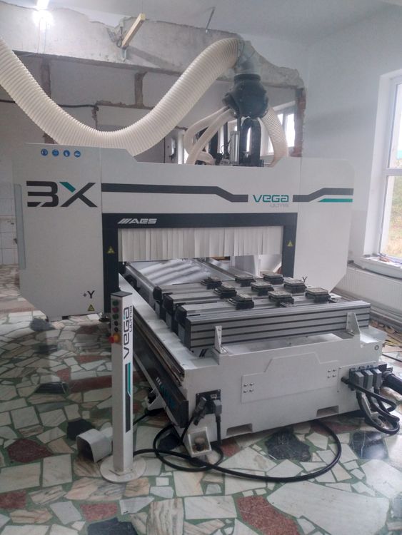 AES Vega Ultra 1332 gantry CNC machining center (pod-and-rail design) equipped with two working zones 3 axis