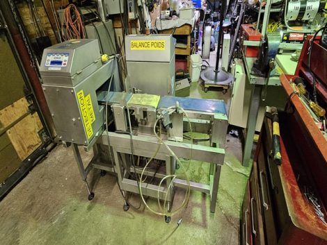 Loma High Metal Detector & Scale