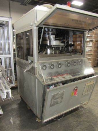 Fette Perfecta 3102  45 Station Double Sided B Tooling Rotary Tablet Press