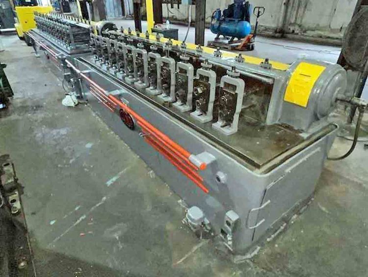 28 Stand Tisken Rollformer HMW-1 1/2