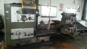 Clovis Engine Lathe Variable Darnia 2000 x 250 mm