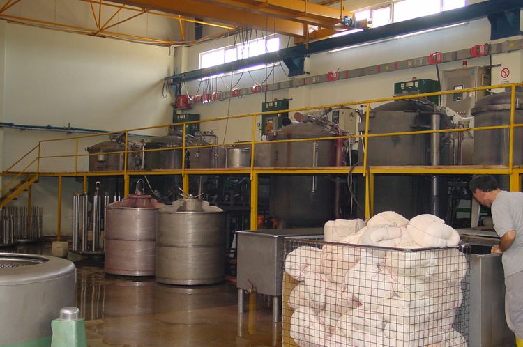 2 Thies Bobbins dyeing machine