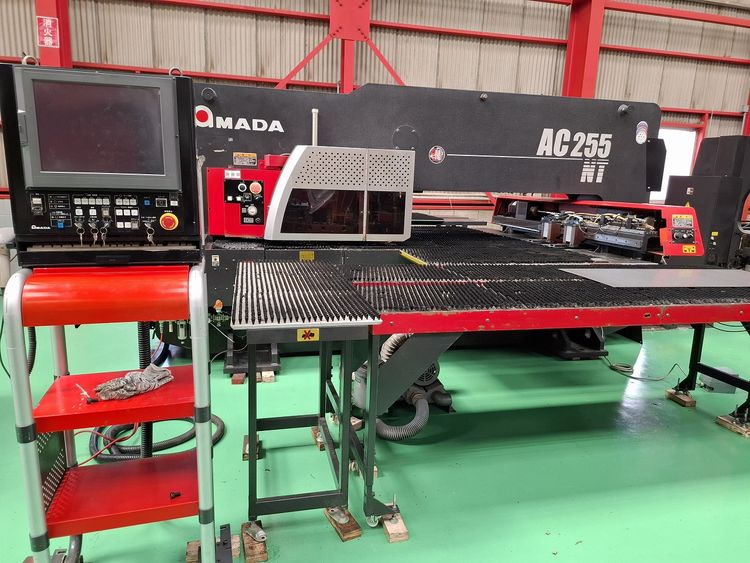 Amada AC255NT 20 t