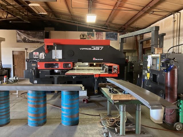 Amada 357 VIPROS CNC TURRET PUNCH 33 Ton