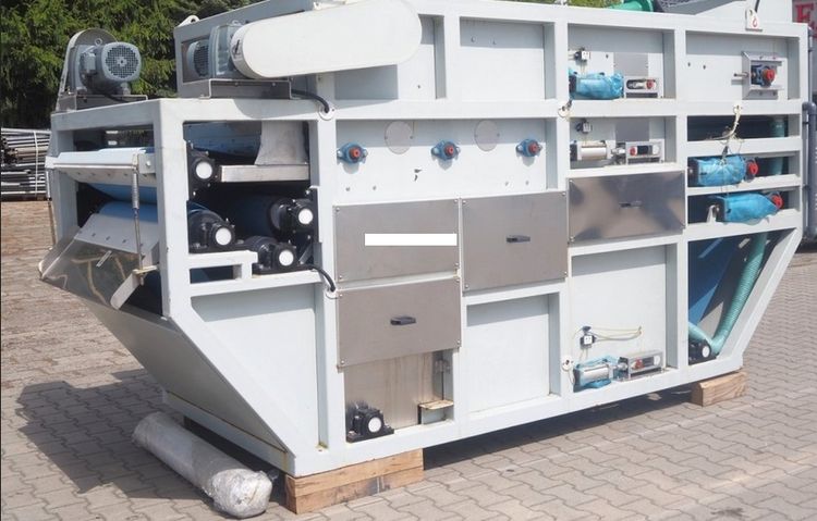 Pure Water  Well DYQ-1000 Belt type sludge thickening & dewatering machine