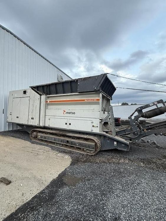 M & J, Metso PreShred 4000