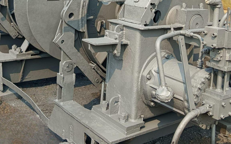 HYDRAULIC WINCH Capacity: 76 tons