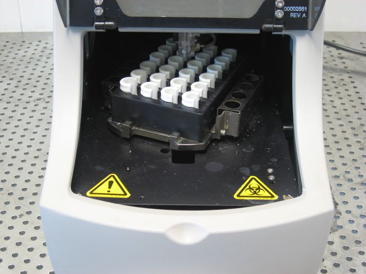Beckman Coulter LAB QUANTA SC BECKMAN COULTER CELL LAB QUANTA SC FLOW CYTOMETER SYSTEM