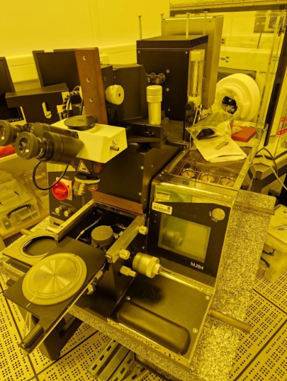 Suss Microtec MJB4 Mask Aligner