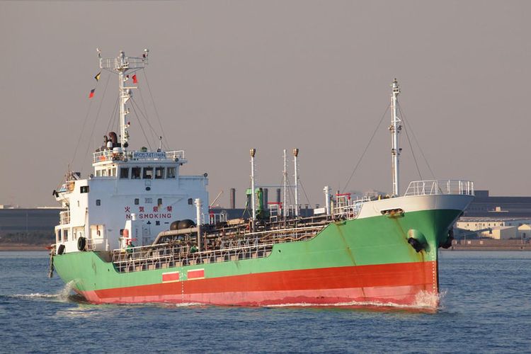 CHEMICAL TANKER (DOUBLE HULL DOUBLE BOTTOM) ABT 1200 DWT