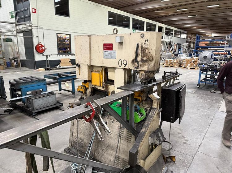 Geka HYDRACROP 50S Punching capacity: 28 mm diameter x 13 mm