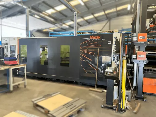 Mazak Optiplex Nexus 3015 4,0kW Fiber + Fasani CSS3015 CNC Control