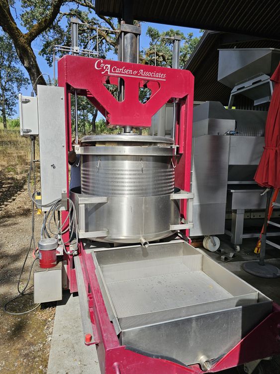 Carlsen  Basket Press – 8 HL