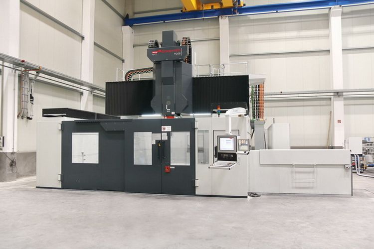Okuma MC-V4020  3 Axis