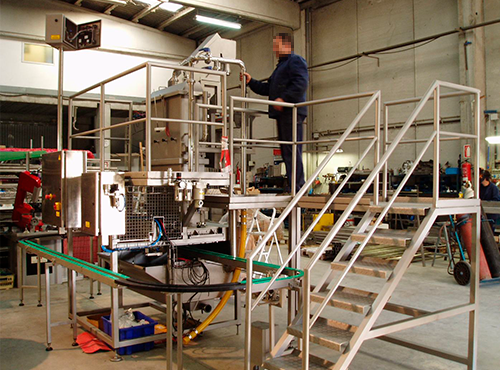 MULTIFORMAT 4 TPI Moulding Machine