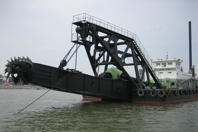 CUTTER SUCTION DREDGER DISCHARGE CAPACITY: 12000M3/H