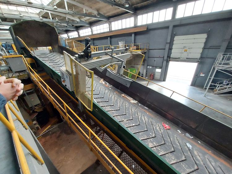 Black Clawson Fluting and Testliner, paper machine 4.450 mm 80-200 gsm 400 TPD