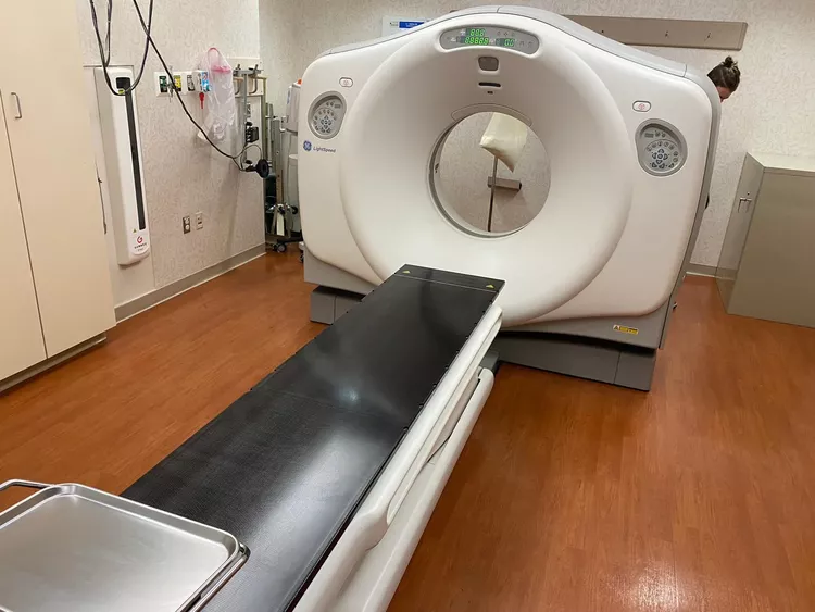 GE LightSpeed QXi 4 Slice CT Scanner