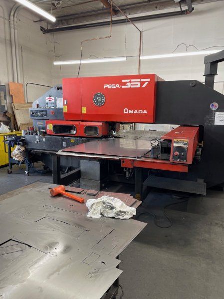 Amada PEGA 357 FANUC 04PC, 58sta., 2 A/I