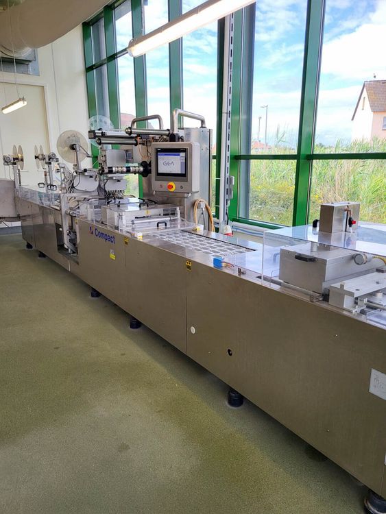 CFS, GEA Compact M380, Automatic thermoforming vacuum packing line