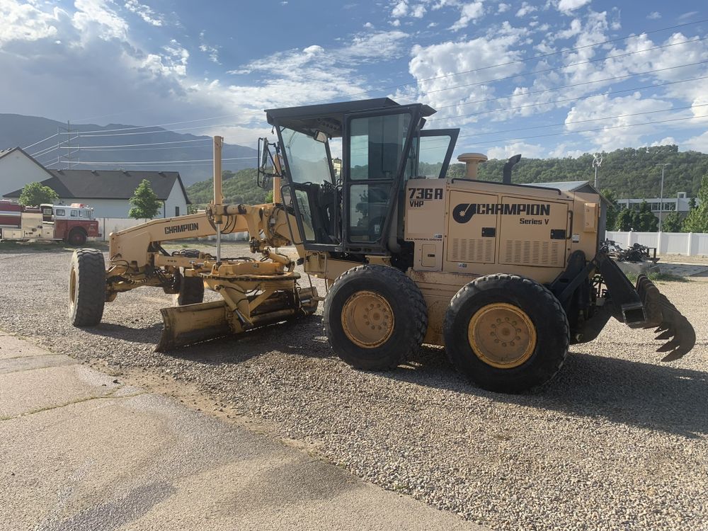 Champion 736a vhp motor grader