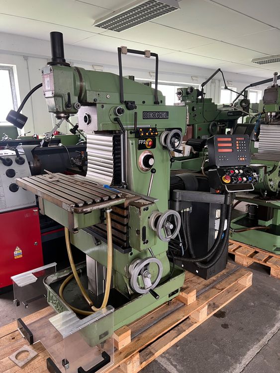 Deckel FP 2 3-Active-Digital Vertical 2500 rpm