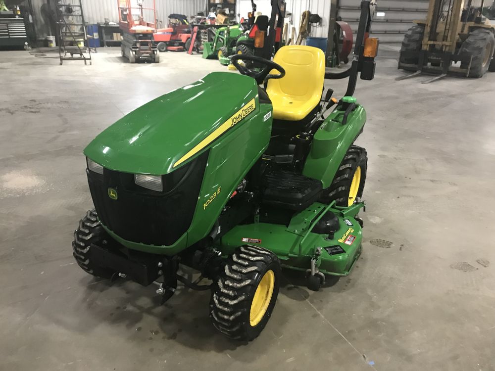 John Deere 1023E Tractor