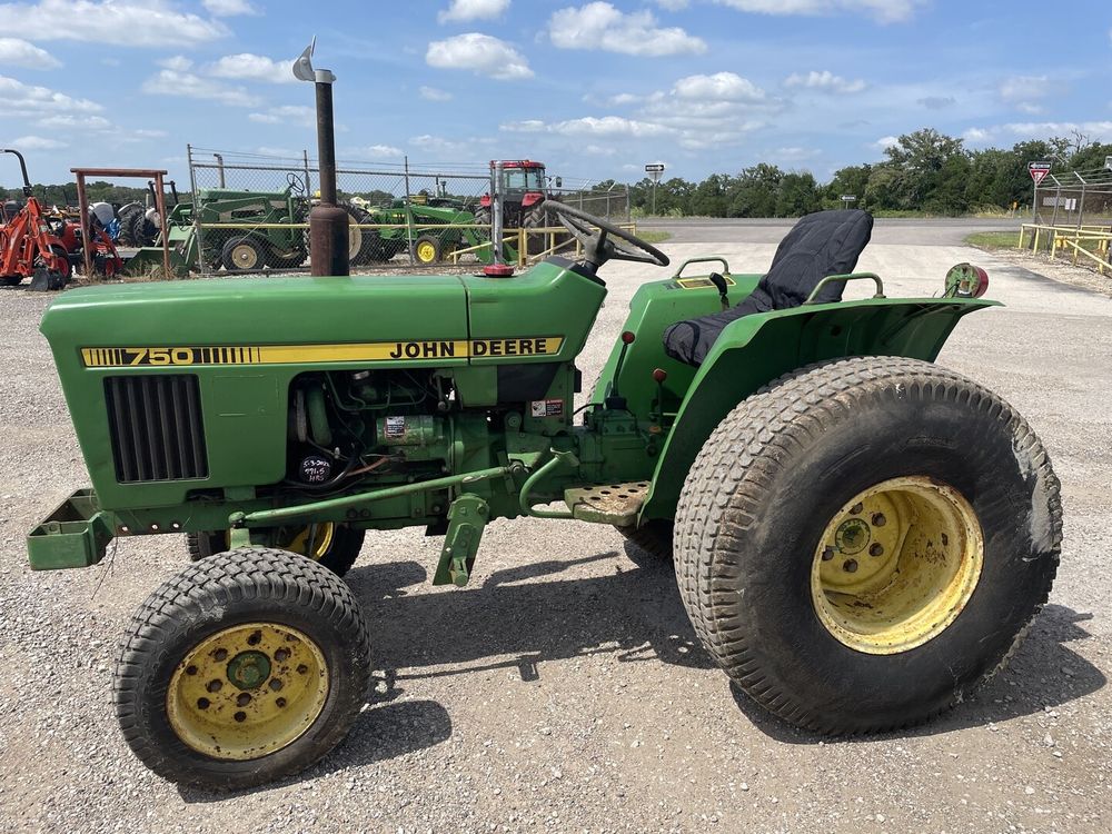 John Deere 750 Tractor